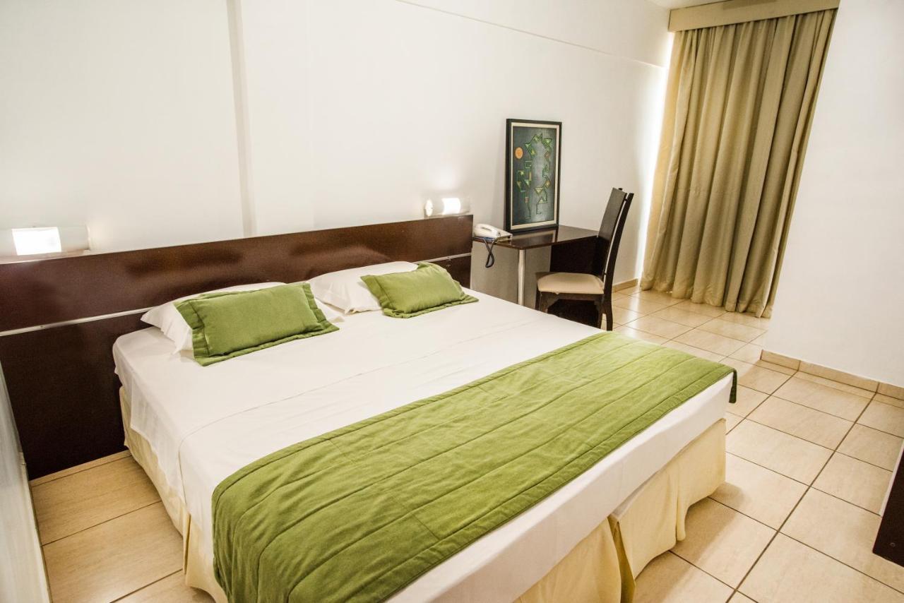 Podium Apart Hotel Варжиня Екстериор снимка