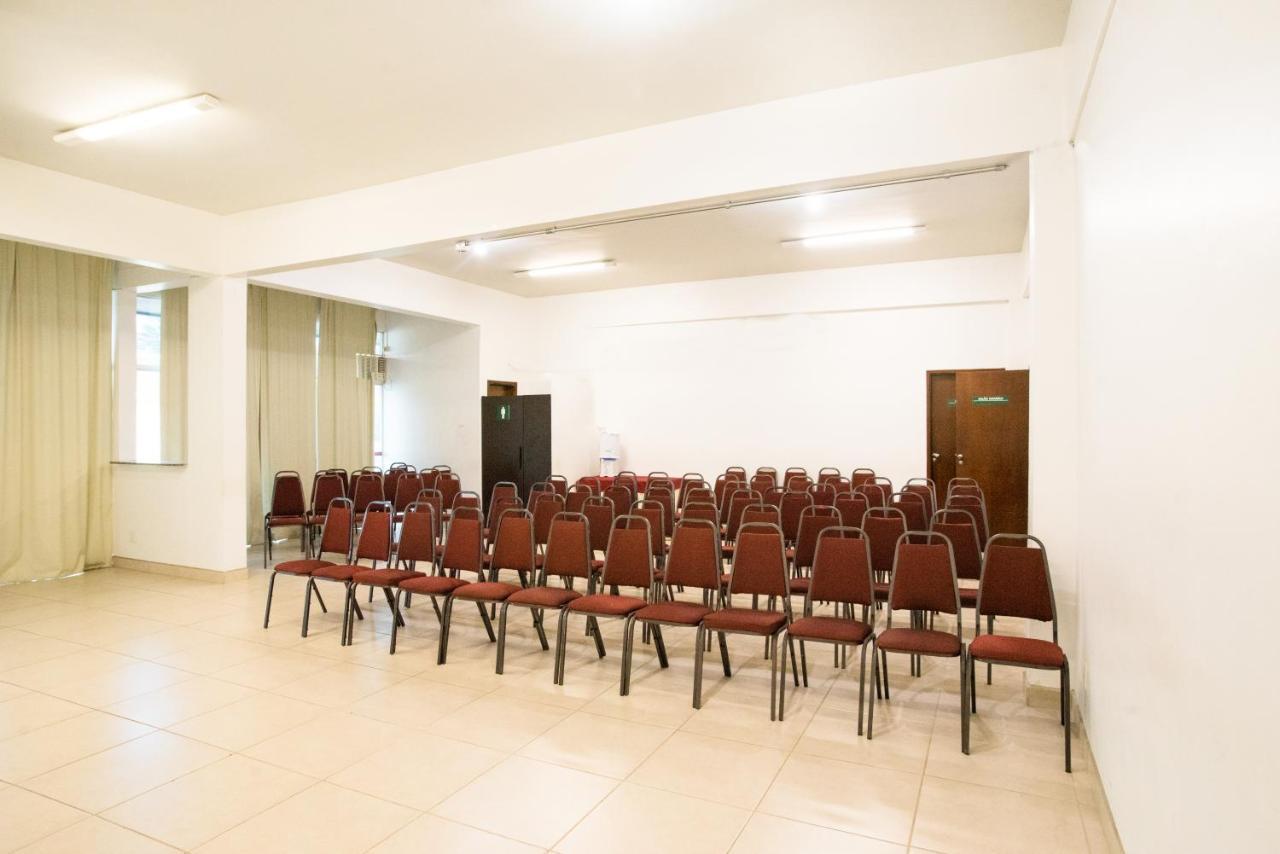 Podium Apart Hotel Варжиня Екстериор снимка