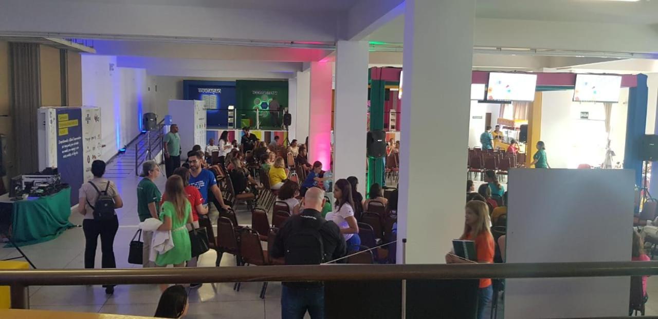 Podium Apart Hotel Варжиня Екстериор снимка